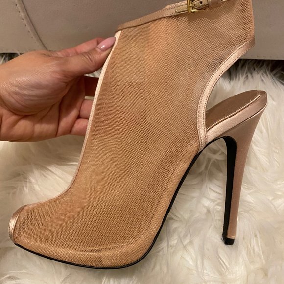 Giambattista Valli Nude Pink Mesh Style Peep Zip Booties SZ 38 - Picture 7 of 11